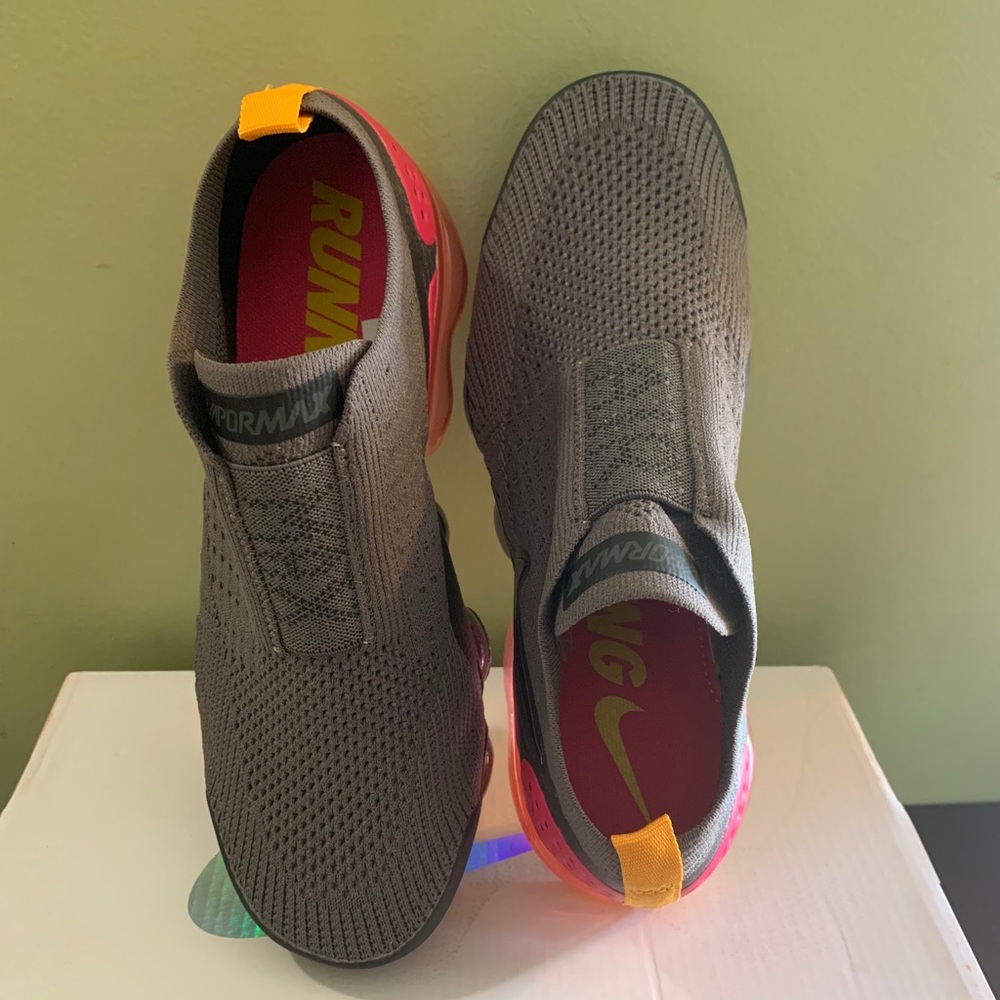 SOLD Women’s running shoes